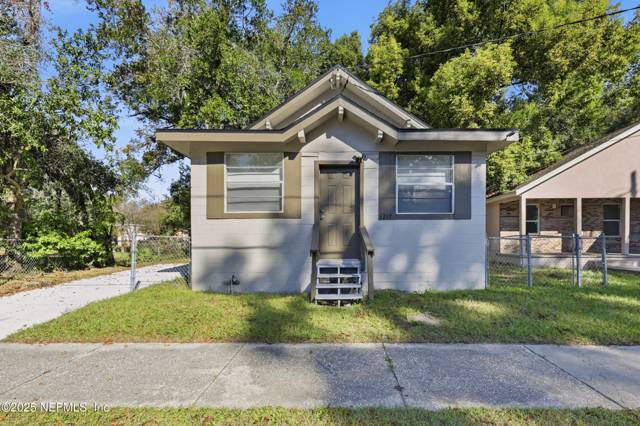 1217 W 29TH Street