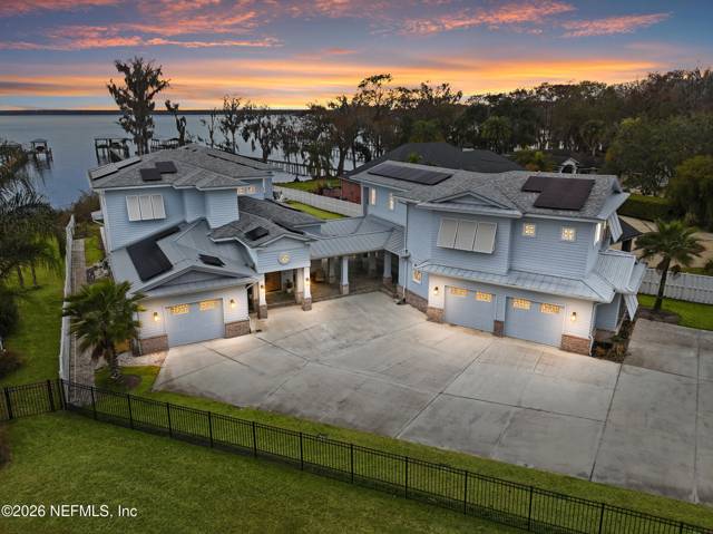 5713 CROSSWINDS Circle