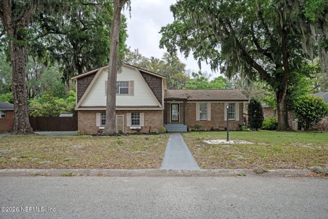 Ft Caroline Club Estates