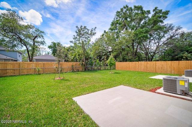 Southside Oaks
