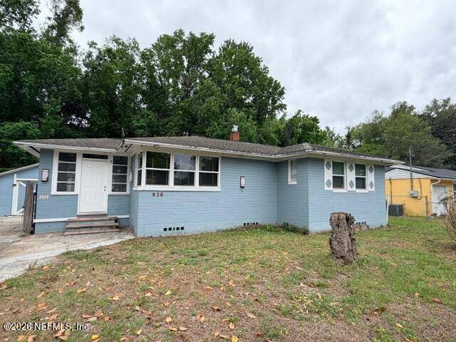 836 GATES Street home for sale in Lake Forest