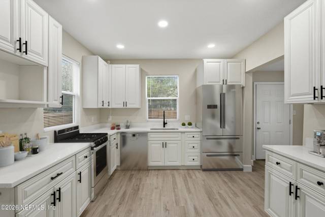 115 W 16TH Street home for sale in Lindsleys