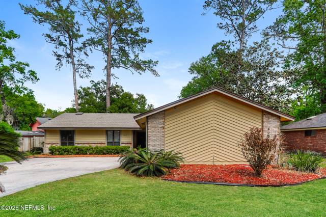 7213 SECRET WOODS Drive