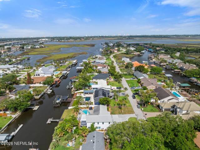 14603 PLUMOSA Drive home for sale in Isle Of Palms