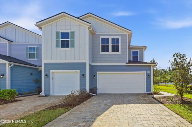 Brandon Lakes Townhomes