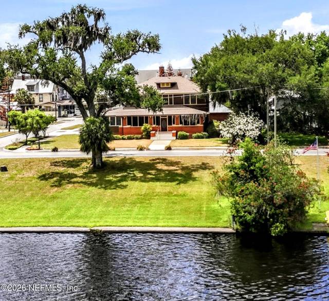 520 RIVER Street