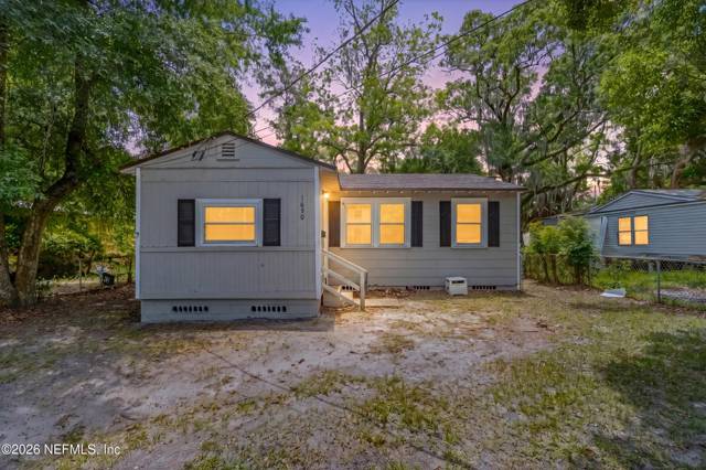 1650 W 34TH Street
