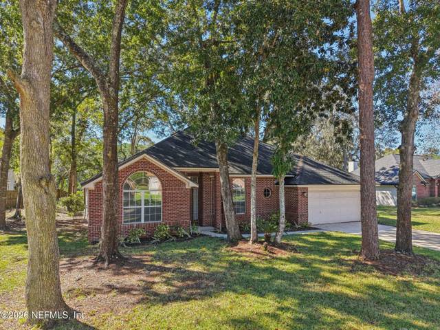 208 HONEYSUCKLE Way home for sale in Julington Creek Plantation