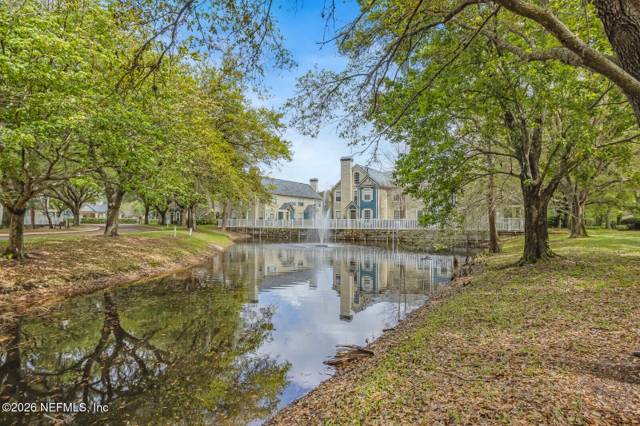 13715 RICHMOND PARK Drive #903