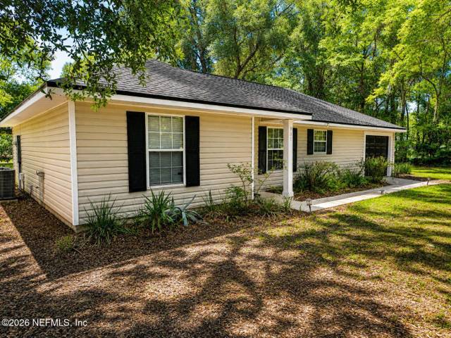 901 SW PECAN Street home for sale in Sunrise Park