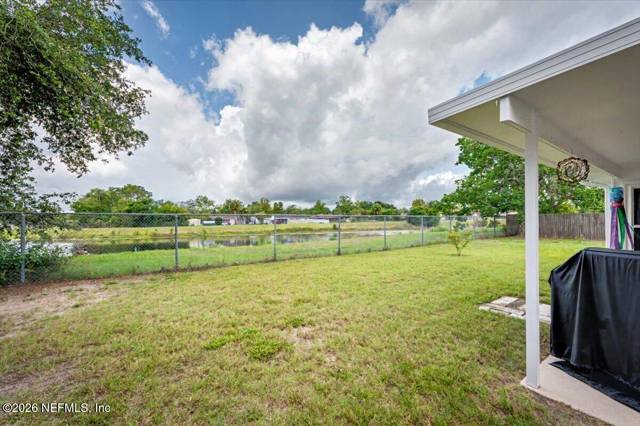 1102 MEADOW Drive