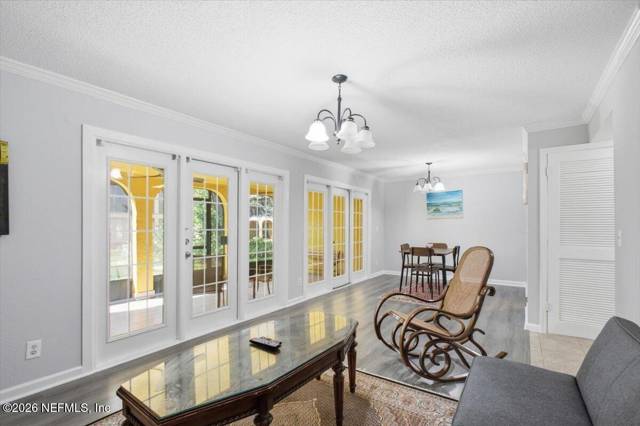 3864 LA MIRADA Drive #5