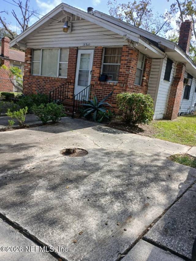 1334 W 32ND Street