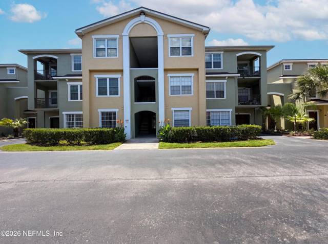 4000 GRANDE VISTA Boulevard #15-304 home for sale in Las Palmas