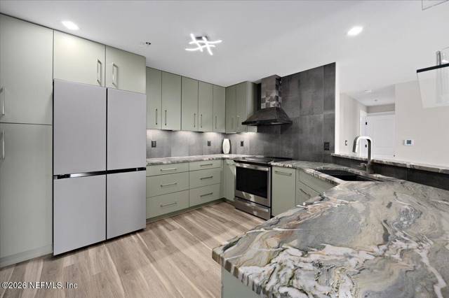 400 E BAY Street #1704 home for sale in The Plaza Condominium At Berkman