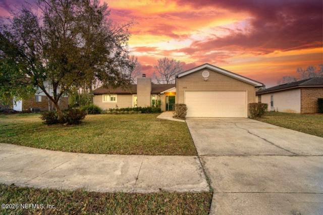 11613 LAKE RIDE Drive home for sale in Mandarin