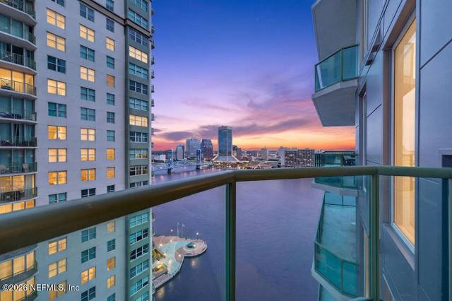 1431 RIVERPLACE Boulevard #1904