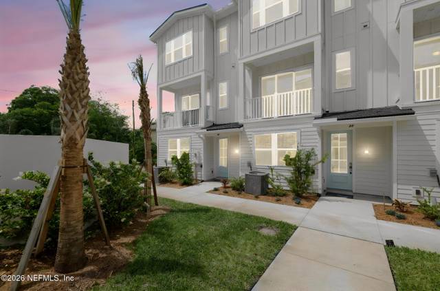 22 N BEACH Way