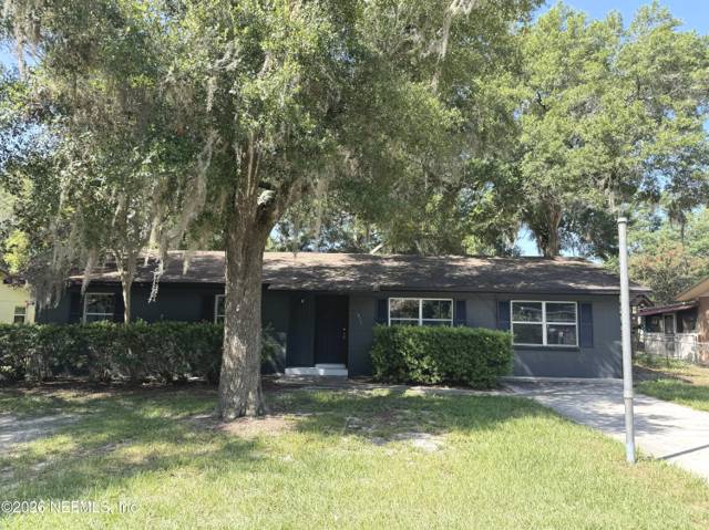 475 SW NIGHTINGALE Street home for sale in Sunrise Park