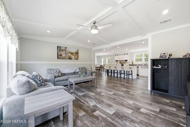 132 LAKE LUCY Court