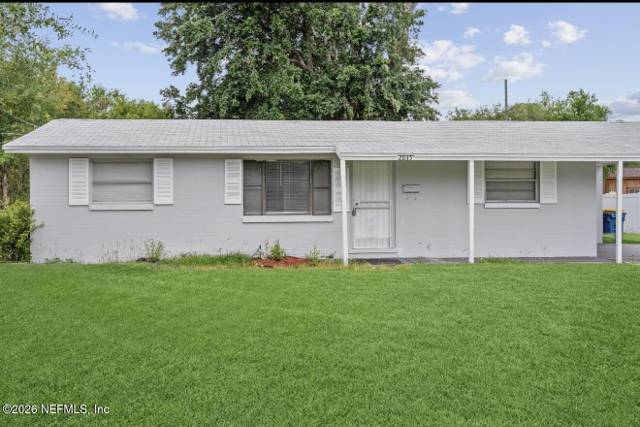 2035 BURGOYNE Drive home for sale in Lake Park