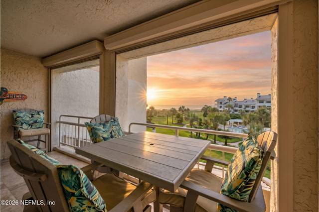 931 SPINNAKERS REACH Drive home for sale in Windemere Condo