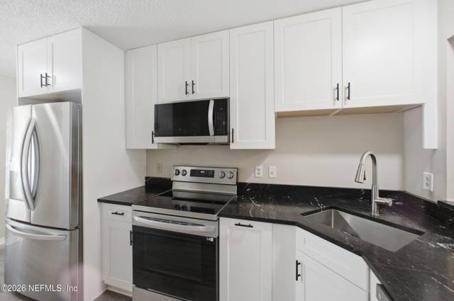 7623 BAYMEADOWS Circle #2022