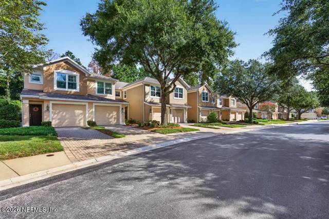 8573 LITTLE SWIFT Circle #31B, Jacksonville 32256 home for sale