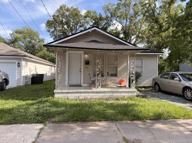 1140 W 25TH Street home for sale in Moncrief