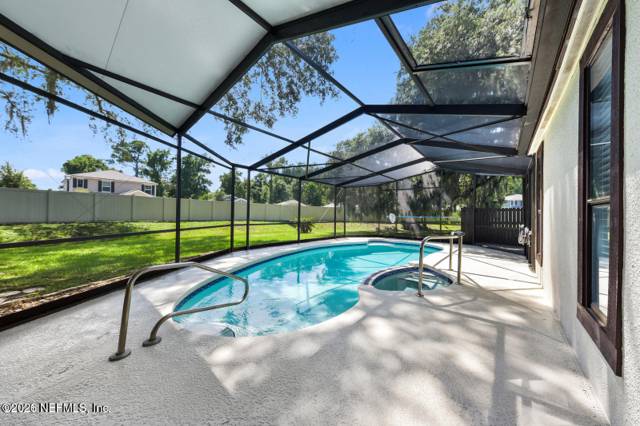7962 LINKSIDE Drive home for sale in Linkside At Baymeado