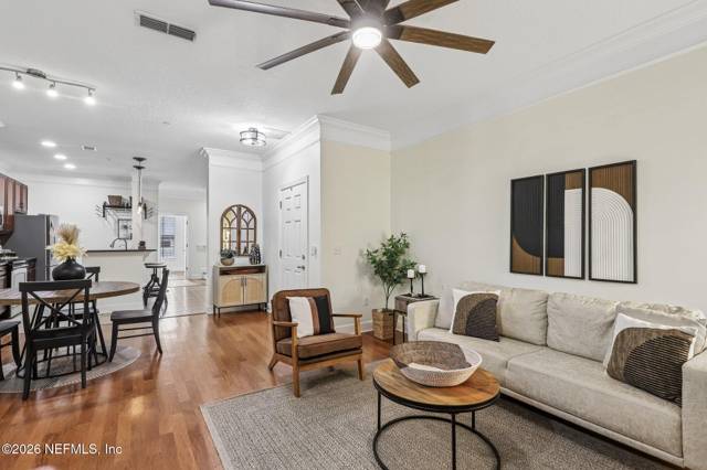 9823 TAPESTRY PARK Circle #119 home for sale in Tapestry Park