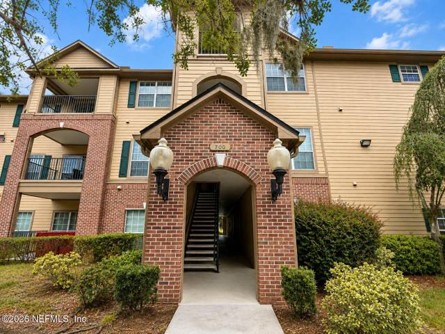 7800 POINT MEADOWS Drive #731 home for sale in Reserve at Pointe Meadows