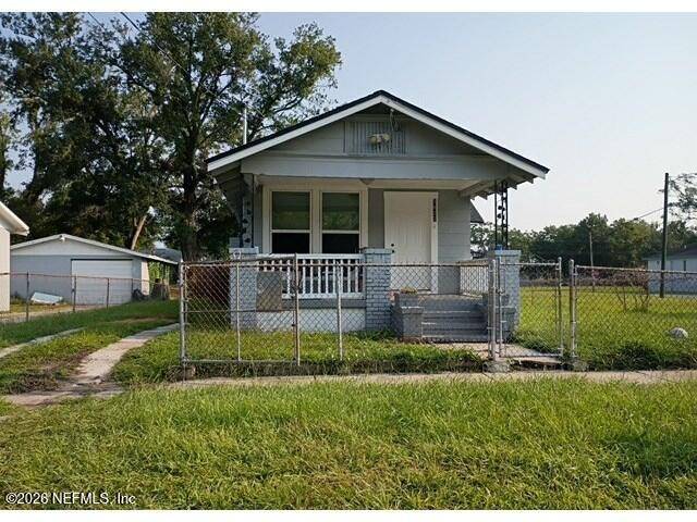 1877 W 4TH Street