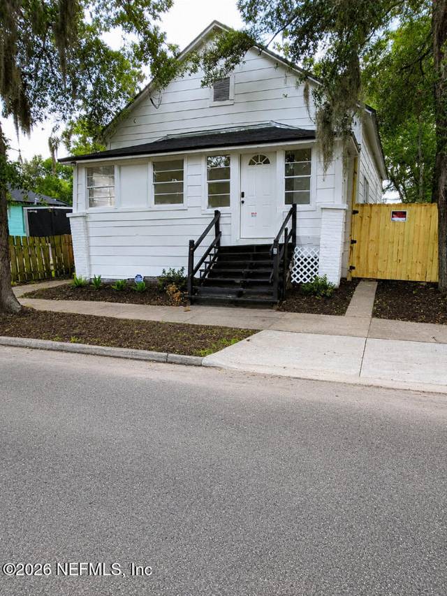 306 WOODLAWN Avenue home for sale in Woodhaven Park