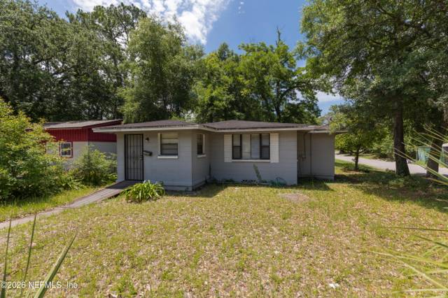1598 W 33RD Street