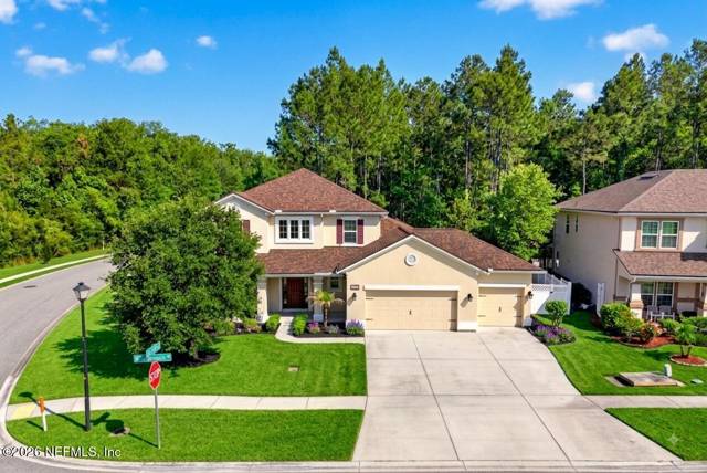222 SARAH ELIZABETH Drive home for sale in Oakridge Landing