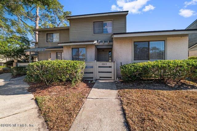 7701 BAYMEADOWS Circle #1023 home for sale in Village Green at Baymeadows