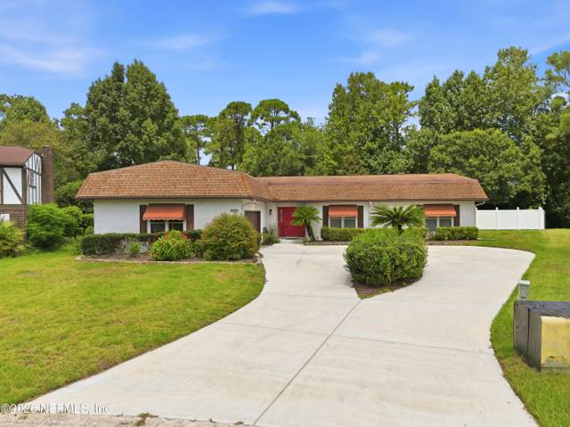 6151 GRAYLING Drive home for sale in Royal Lakes