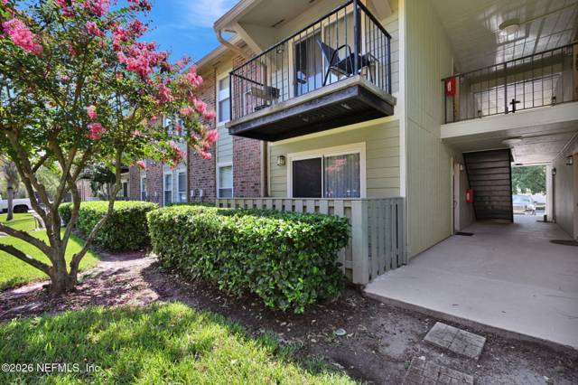 3737 LORETTO Road #104