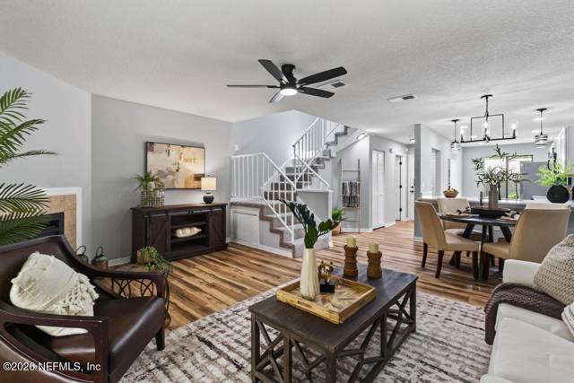 7623 BAYMEADOWS Circle #2042 home for sale in Village Green at Baymeadows