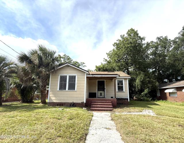 1149 W 12TH Street