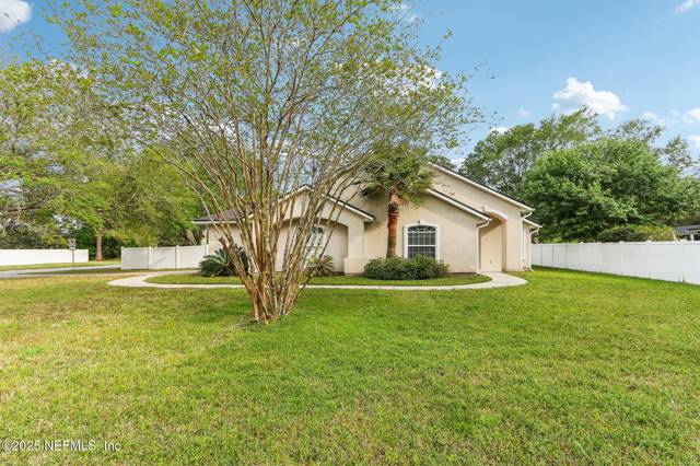 200 NOTTINGHAM Drive, St. Johns 32259 home for sale
