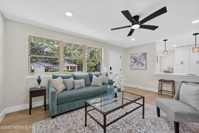 1123 OVINGTON Road, Jacksonville 32216 home for sale