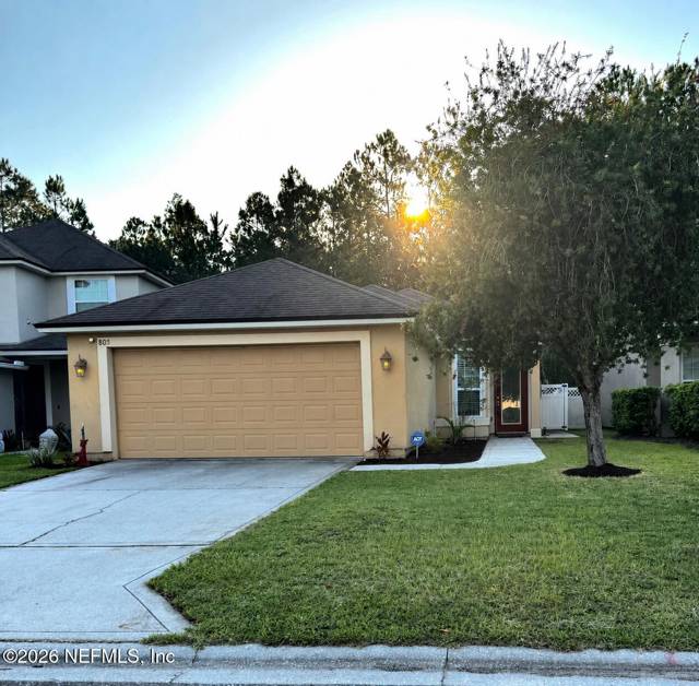 805 GLENDALE Lane home for sale in Forest Hammock