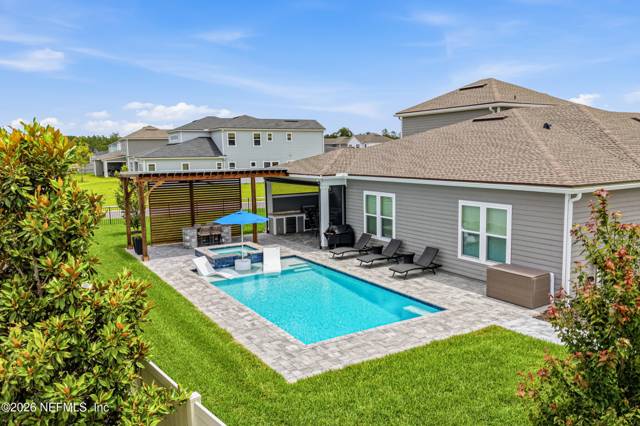 26 HILLENDALE Circle