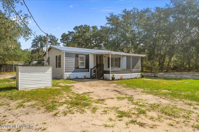 220 GLISSON Street, home for sale in Interlachen