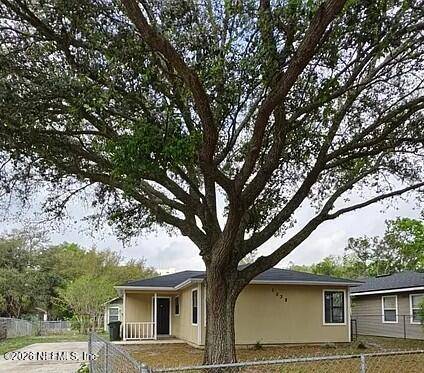 1038 FULLER Lane