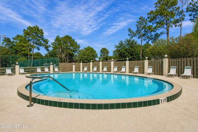7701 BAYMEADOWS Circle #1077 home for sale in Village Green at Baymeadows