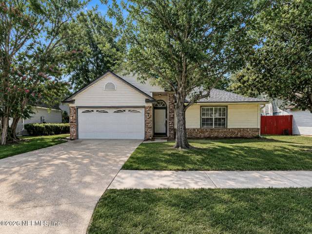 8126 FIELDSIDE Drive home for sale in Chimney Lakes