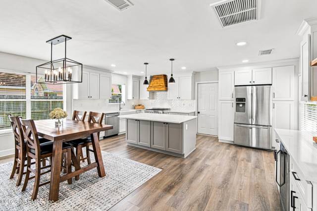 11189 WINDLESHAM Court home for sale in Sutton Lakes